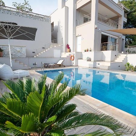 Kalavria Luxury Suites, Afroditi Suite With Magnificent Sea View And Private Swimming Pool. Poros Town Екстериор снимка